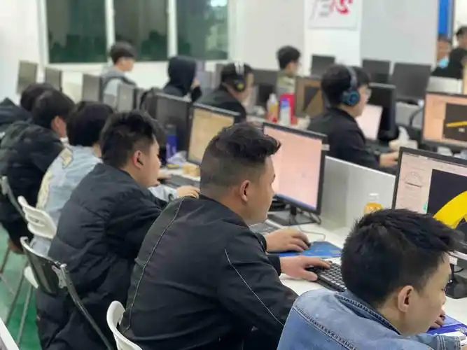 深圳制造业SEO团队哪家更专业？ 如何判断他们的真实效果？