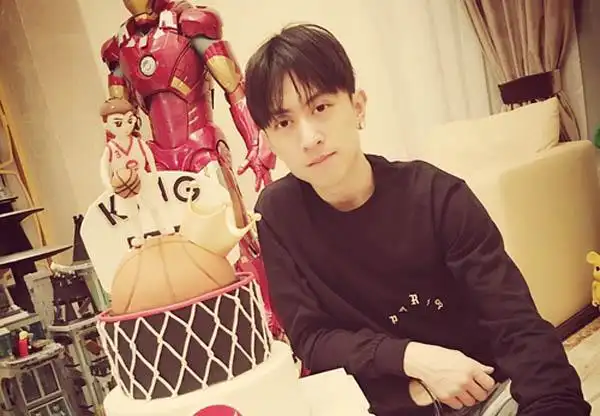 SEO贝贝真实身份是什么？原名背后隐藏着哪些信息？