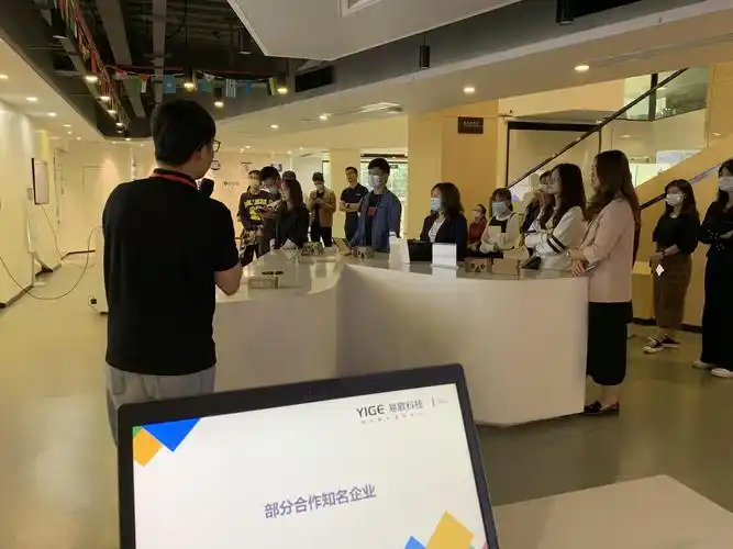 宜昌seo获客策略公司哪家服务靠谱？ 他们怎么帮本地企业拿到订单？