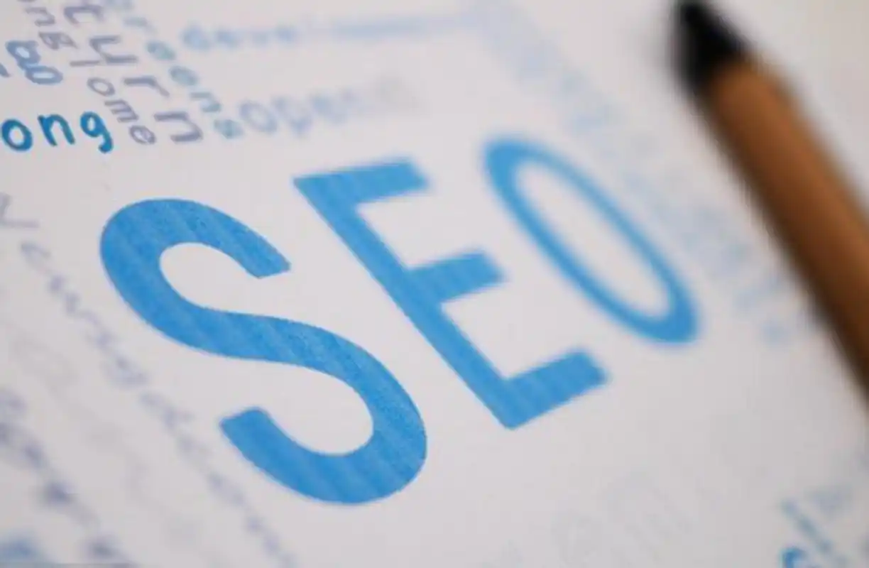 安阳SEO万词霸屏低成本选择？哪家性价比最高？