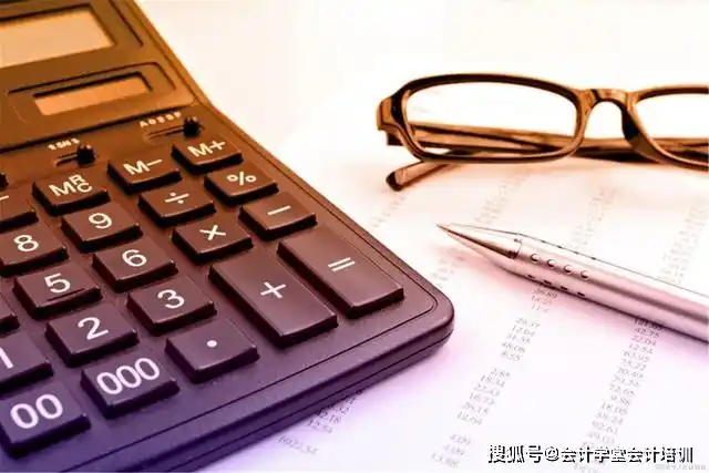 龙岗SEO培训怎么选？零基础转行月薪能过万吗？