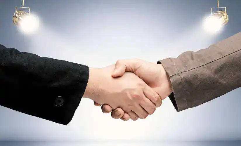 栖霞SEO外包怎么找靠谱团队？ 外包和自己做哪个更划算？