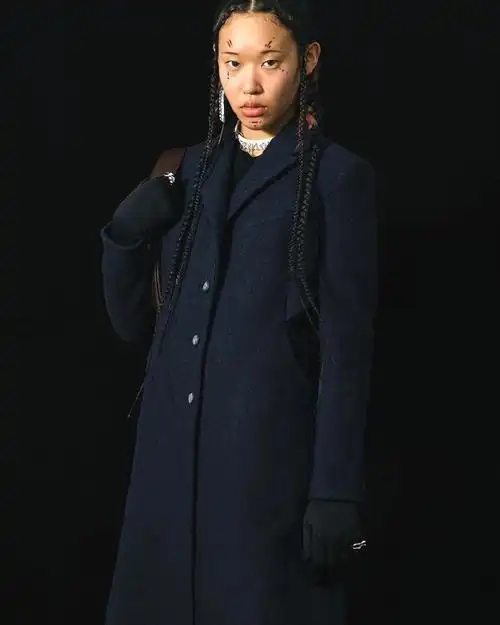 hyein seo马甲凭什么卖那么贵？ 它到底值不值得入手？