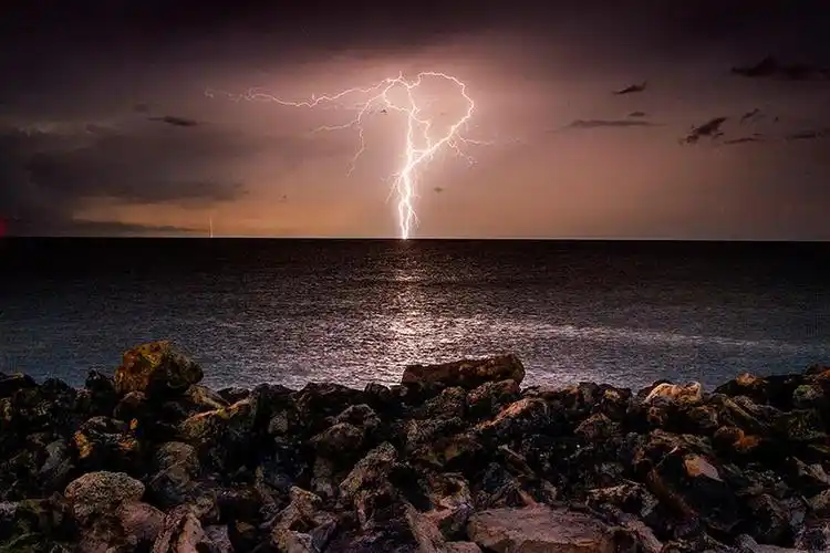 火星上确认发现水的痕迹？SEO算法更新后排名如何突破？