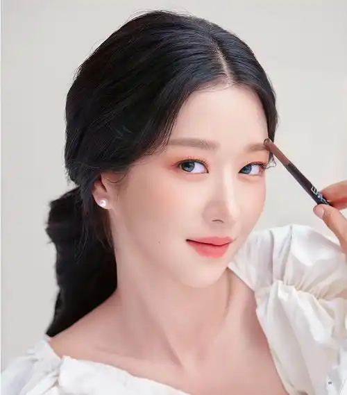 SEO YEA JI的表演魅力何在？其作品是否值得反复品味？